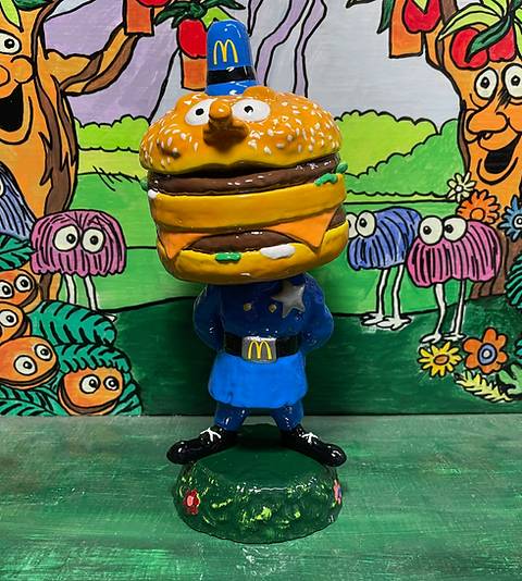 Big Mac miniature statue | Times8