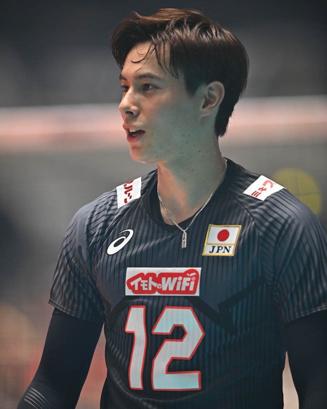 画像】鮮やかなフェイクセットで会場を盛り上げた高橋藍 Ran Takahashi