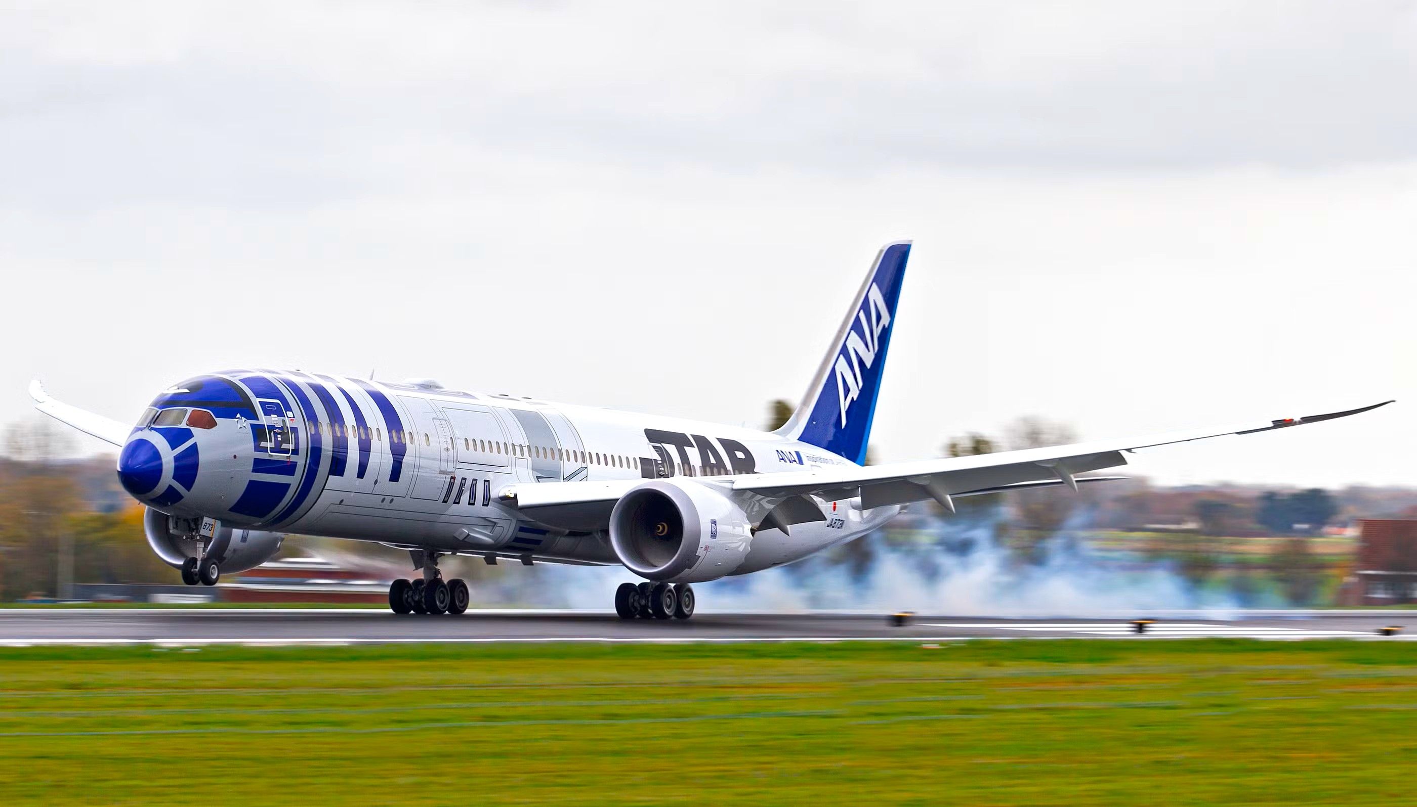 Farewell R2-D2: ANA Retires Star Wars Themed Boeing 787 Livery