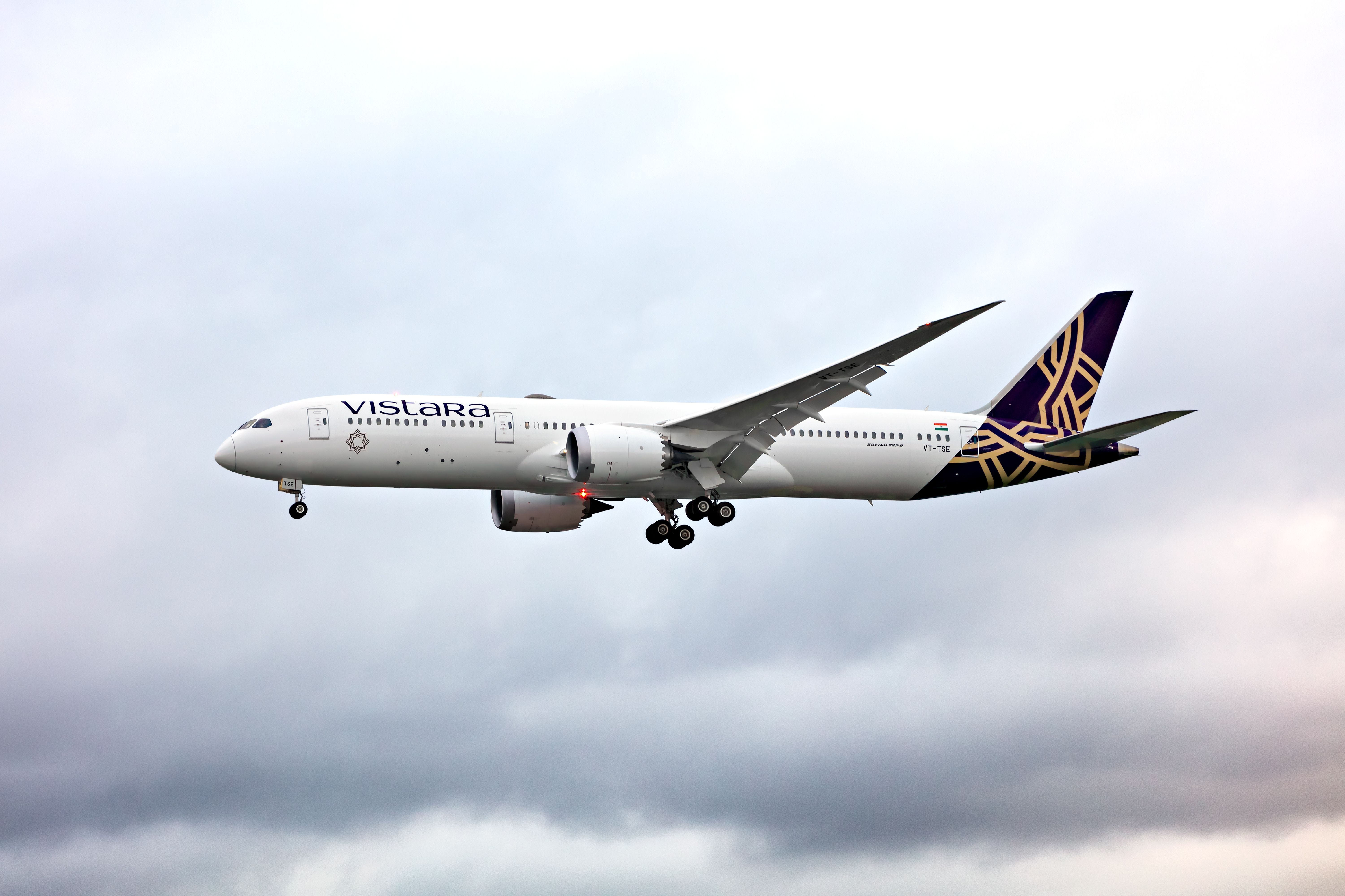 Vistara Boeing 787-9 Business Class To Paris: Up With The Best?