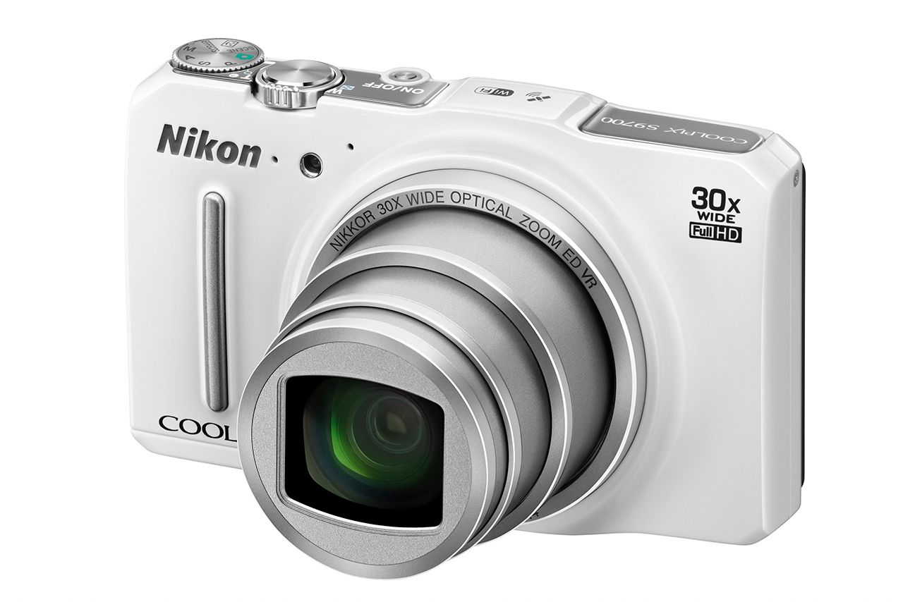 Nikon Coolpix S9700 travel zoom packs in 30x lens
