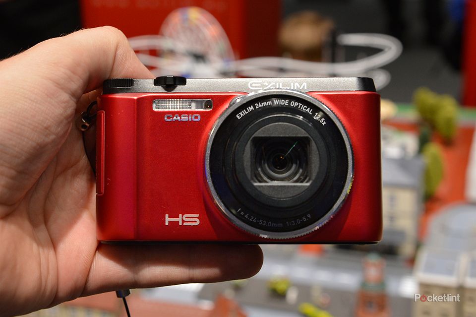 117339-cameras-news-hands-on-