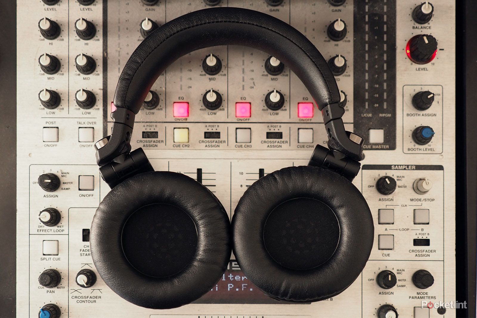 143581-headphones-review-