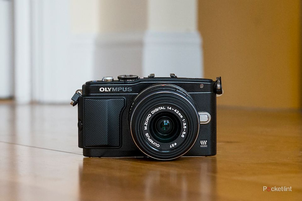 73031-cameras-review-olympus-