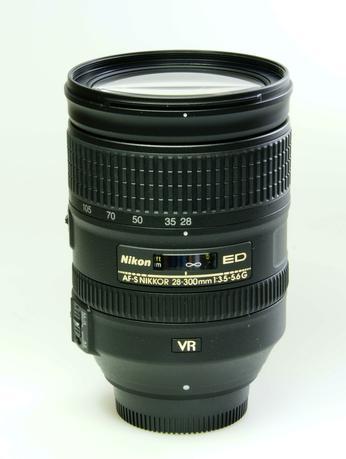 Nikon AF-S Nikkor 28-300mm f/3.5-5.6G ED VR - kaufen bei Digitec