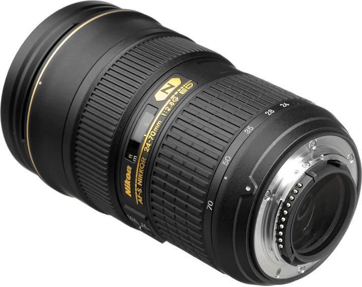 Nikon AF-S Nikkor 24-70mm, f/2.8G ED - kaufen bei Digitec