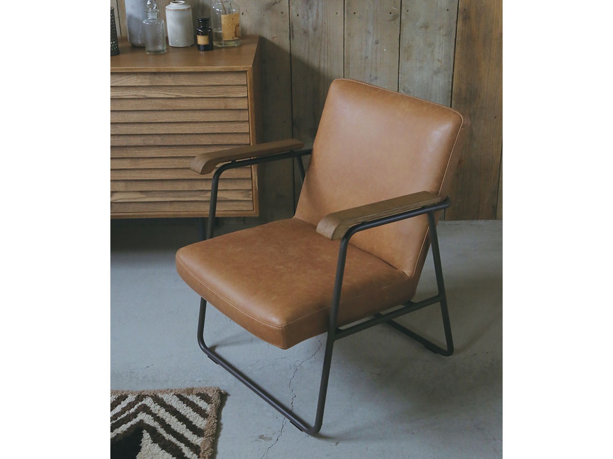 tabu CAP SOFA / タブー キャップ 1人掛けソファー（リサイクルレザー