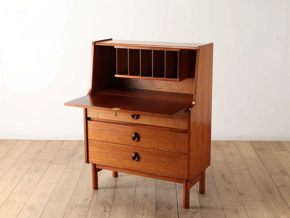 Lloyd's Antiques Real Antique Bureau / ロイズ・アンティークス 英国