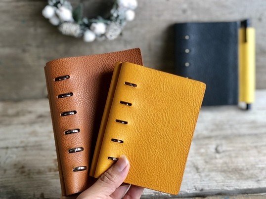 愛着ひとしお！イタリアンレザーで自作する、[M6]本革システム手帳