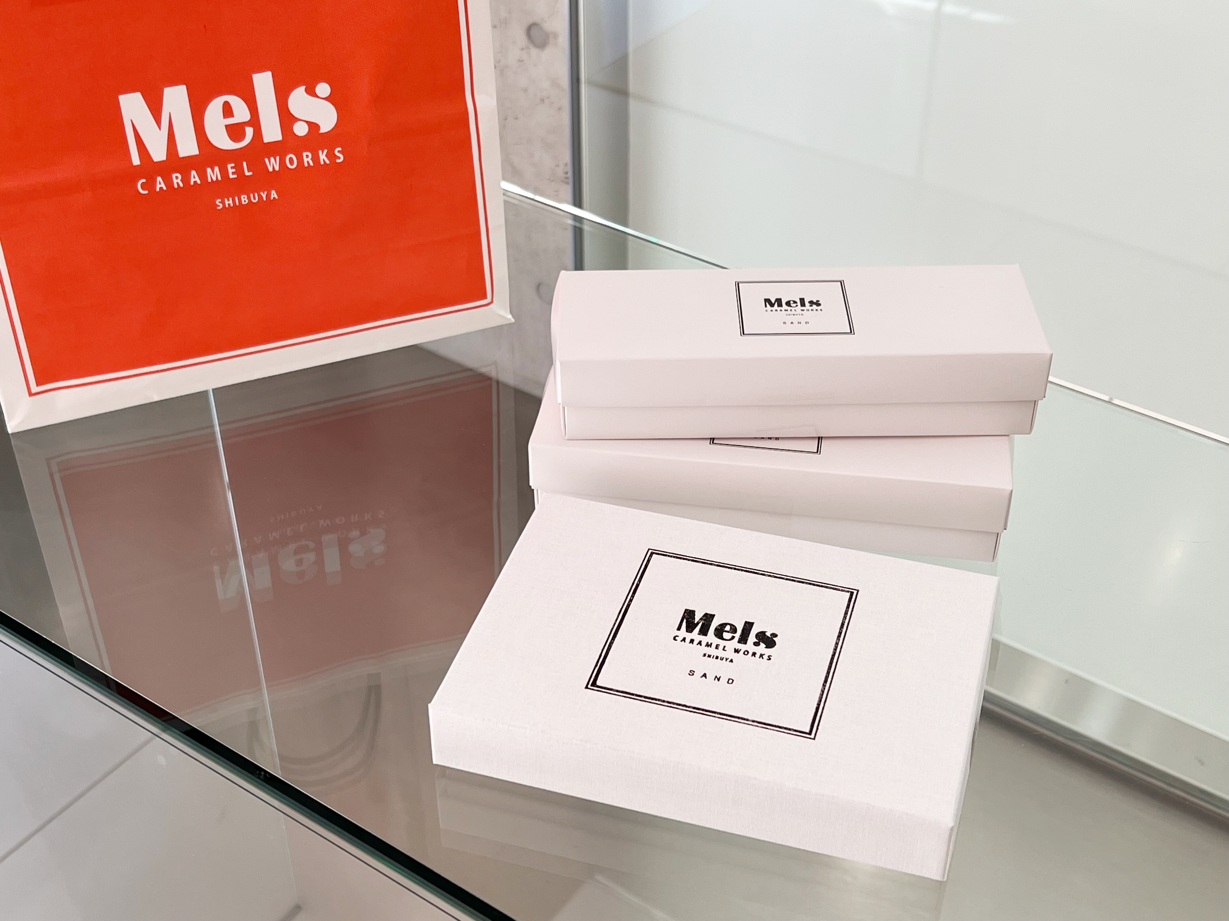 m-i-d / おやつ部 】ホワイトデーにお迷いの方、必見！Mels CARAMEL