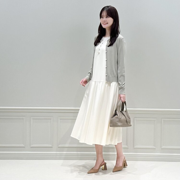 新作入荷情報〈ニットジョーゼットサイドパールボタンジャンパー