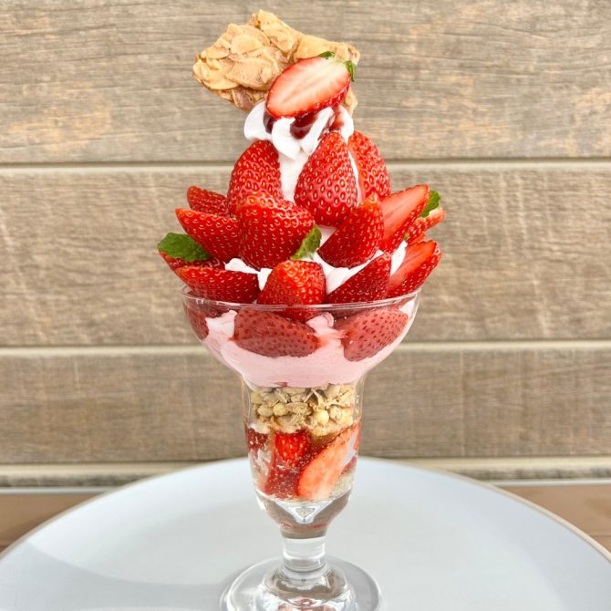 贅沢いちごパフェ』販売のお知らせ | 【公式】入園無料!!「JRフルーツ