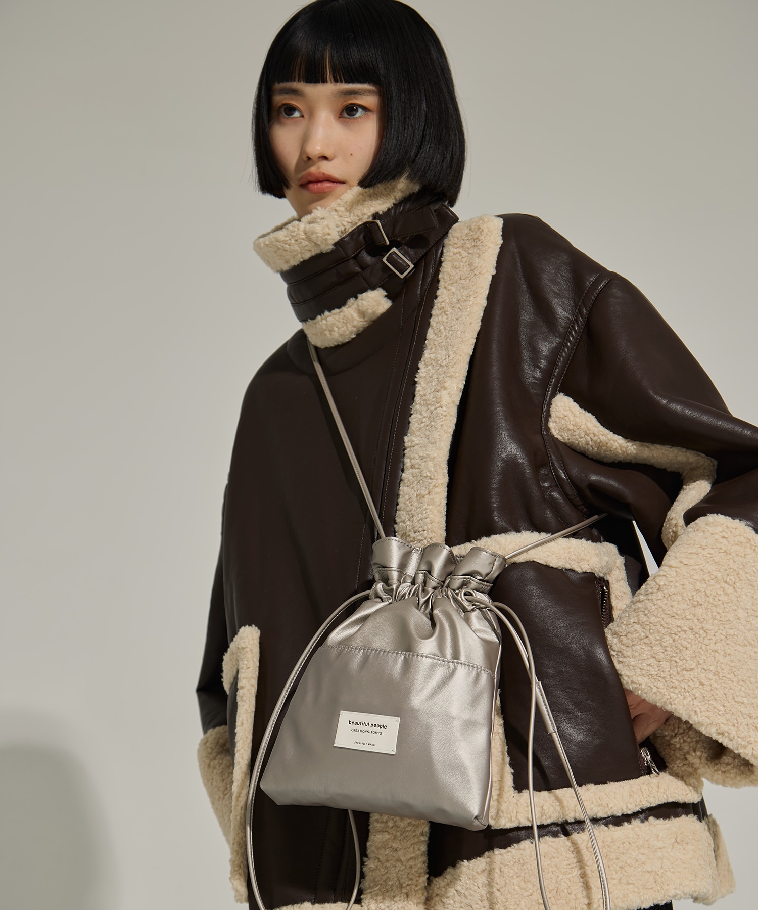 別注2wayショルダー巾着バッグ(FREE SILVER): beautiful people