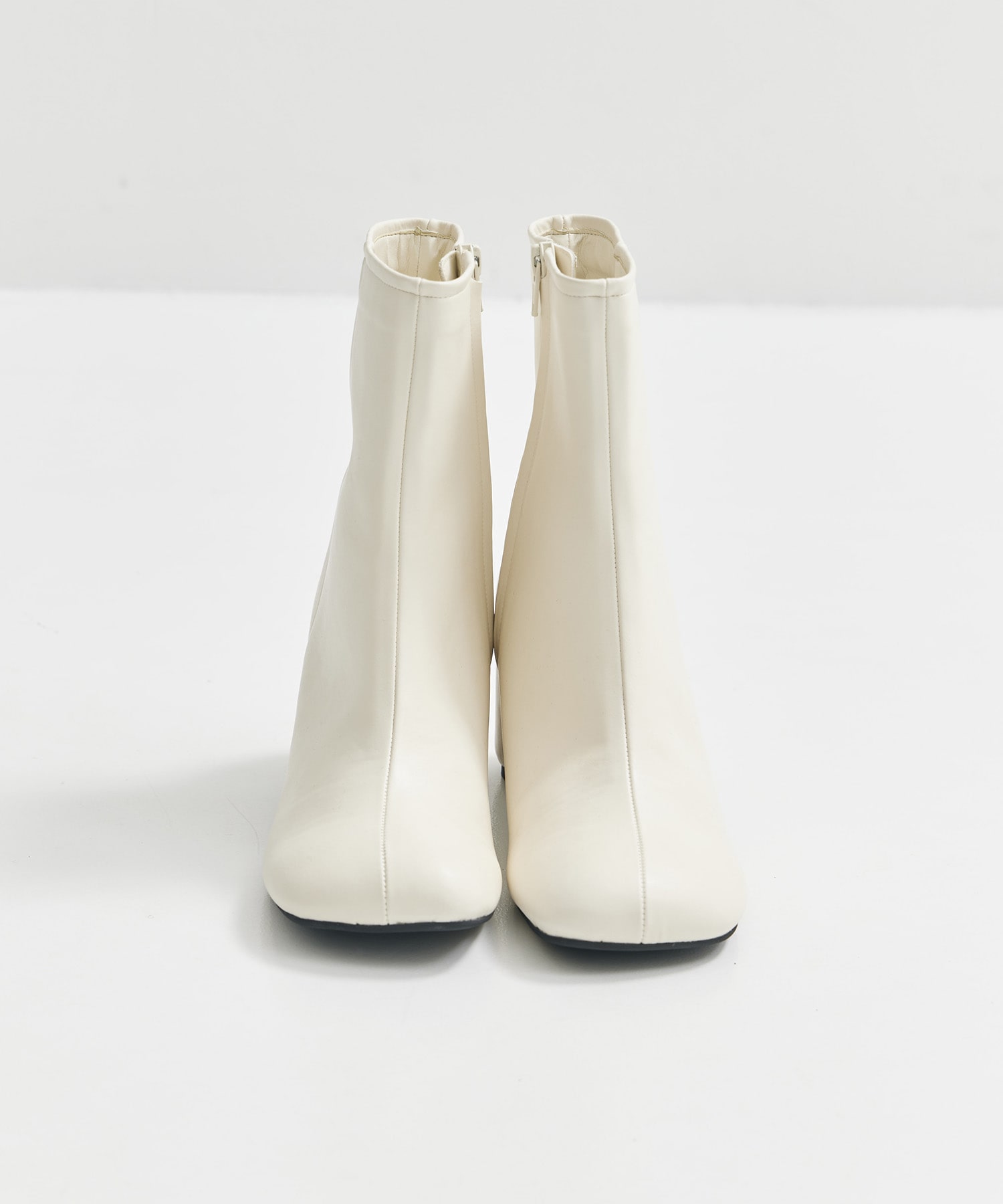 Round Shaped Boots(1 OFF WHITE): STUDIOUS: WOMENS｜ STUDIOUS