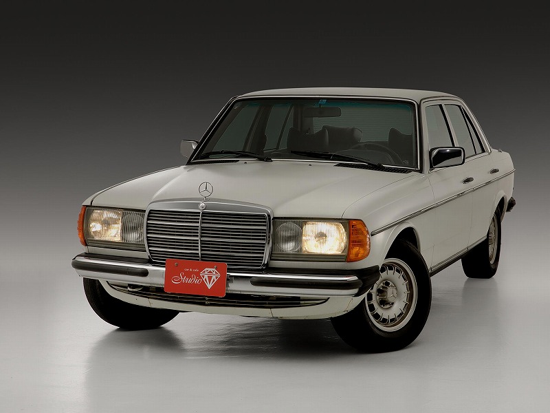 メルセデス・ベンツ W123 300D ディーゼル車 純正ステアリング 現状