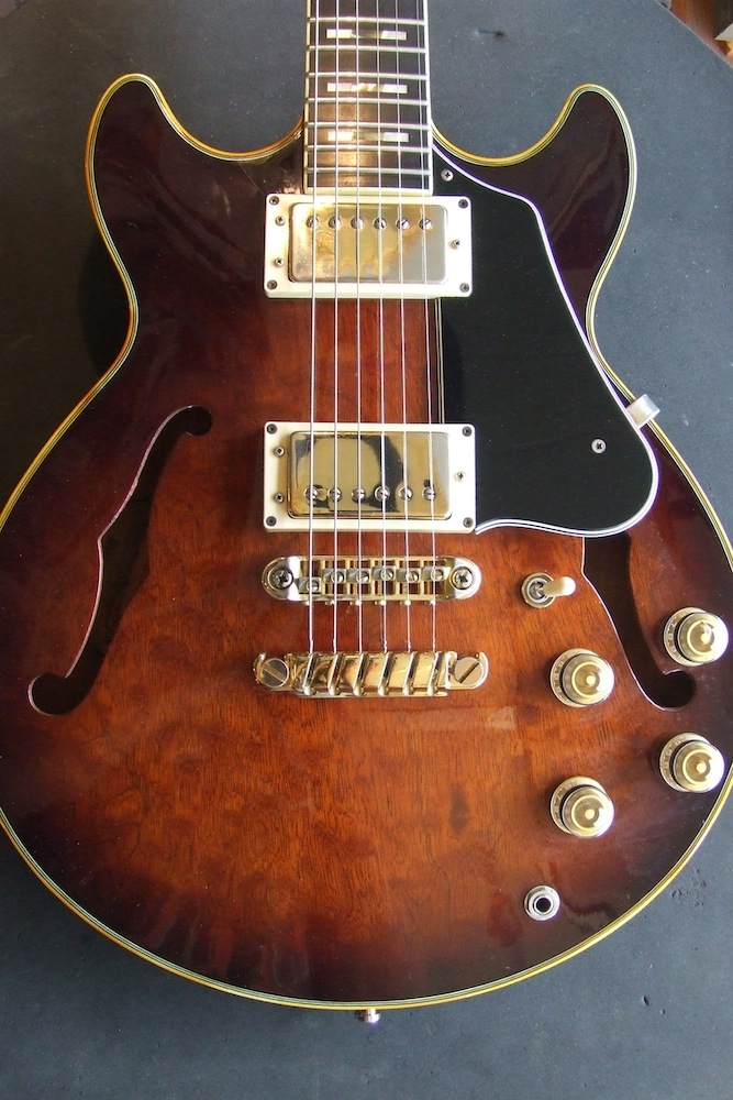 1982 Ibanez AM-205 - Straight Frets