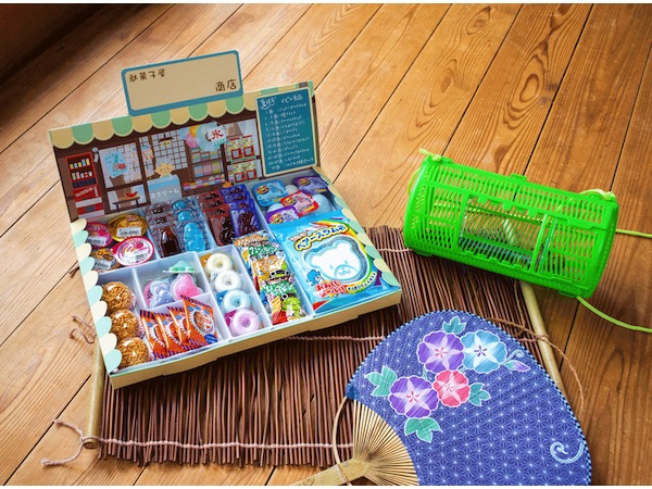 食べて遊んで学べる「駄菓子屋さんごっこ 夏BOX」がオンラインショップ