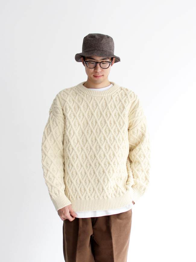 AURALEE HARD TWIST MERINO ARAN KNIT P/O | STRATO BLOG