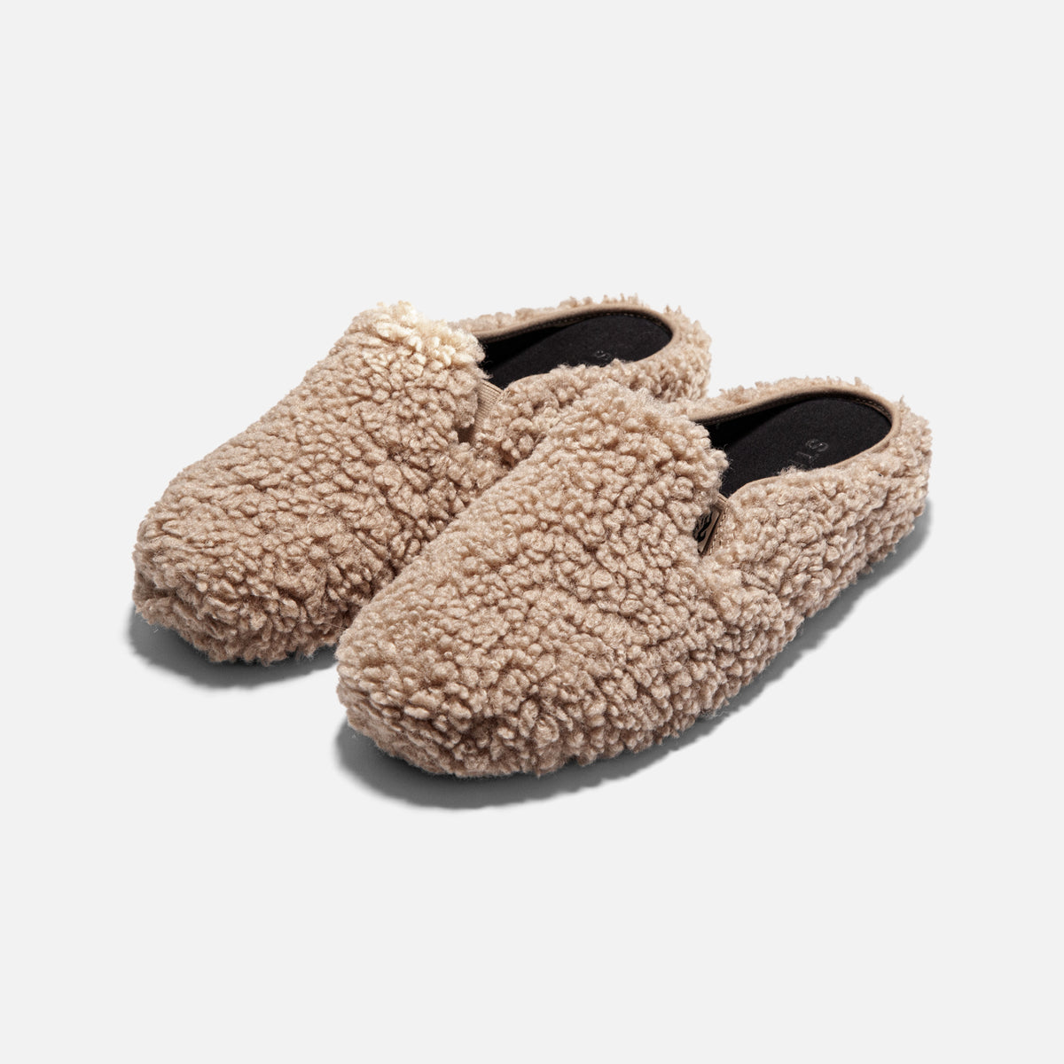 STRAYE Ventura Mule Furry Sand Sherpa hybrid mule with 1.5-inch lift