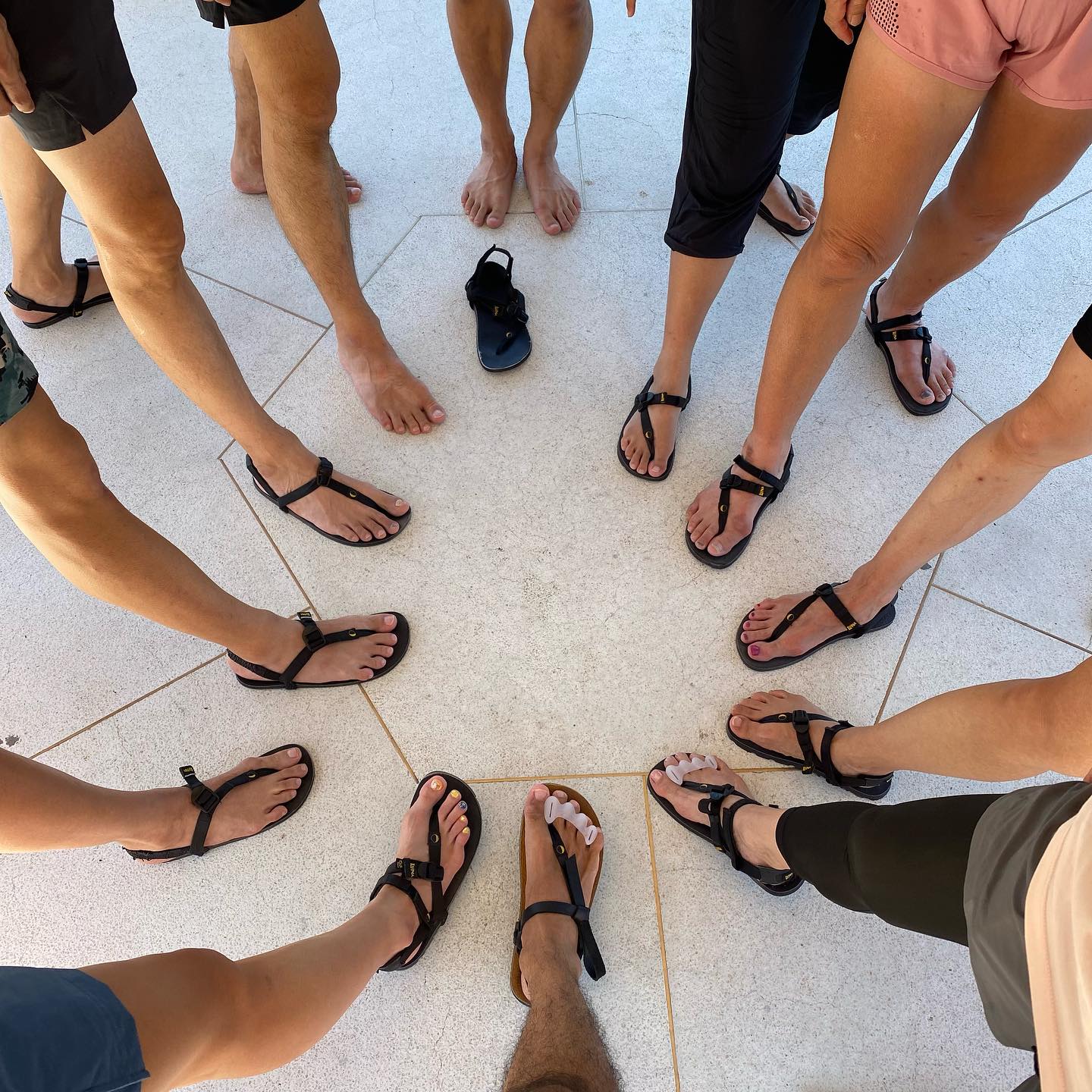 LUNA SANDALS2024入荷！ルナサンダル、ランニングにウォークに普段履き