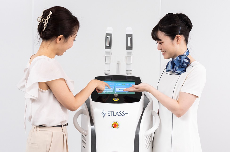 業務用脱毛機【STRIKE（ストライク）】業界初のエレクトロポレーション脱毛