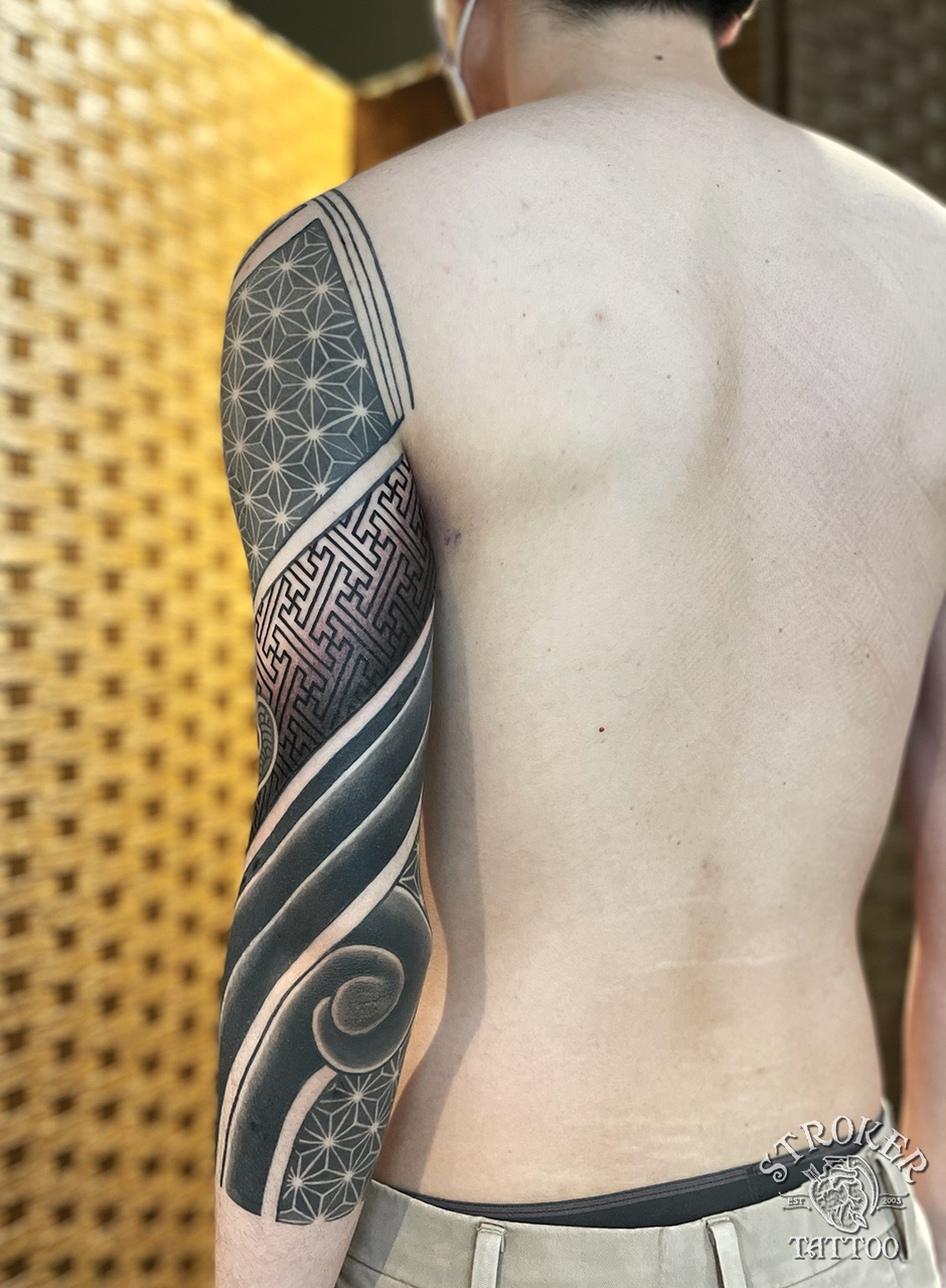 日本伝統文様の七分袖 | STROKER TATTOO