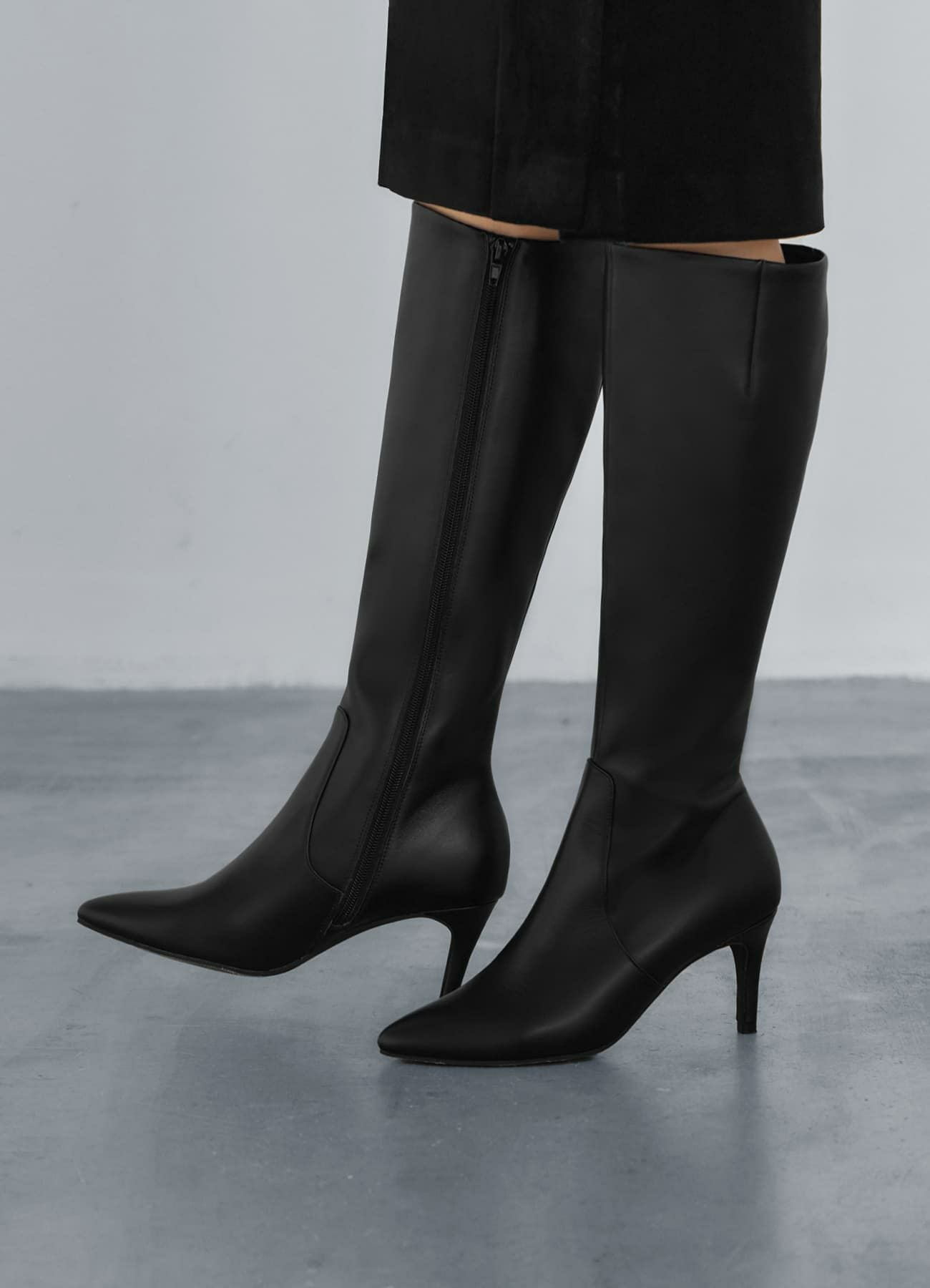 本革ポインテッドトゥロングブーツ | おしゃれな大人レディース
