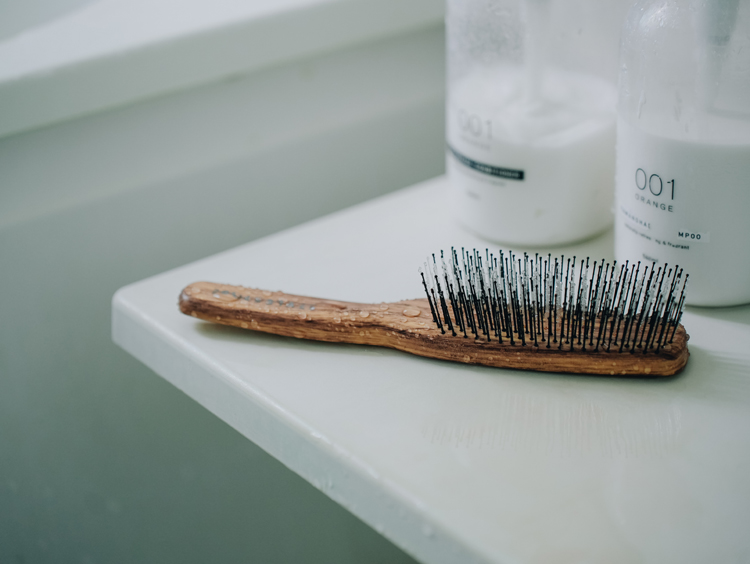 スタイルストア ヘア＆スカルプクリーンブラシ -髪のハリやコシが気に