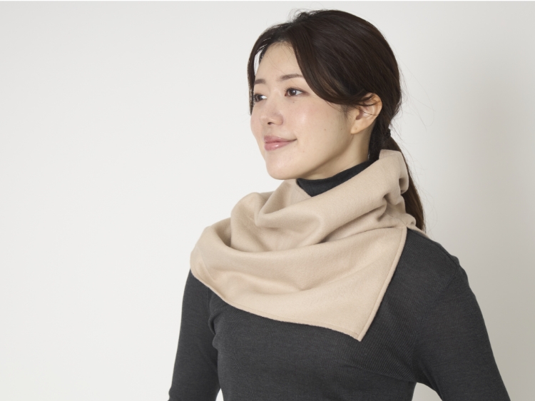 KOHARU/シルクフリース スリットスヌード -シルク100%で滑らかな肌触り