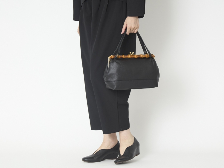 POMTATA/バンブーガマグチ ハンドバッグ -お出掛けには、バンブー