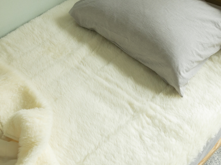 メリノン/ひつじ敷毛布 ダブル -床からの冷気対策に最適！ムートンの