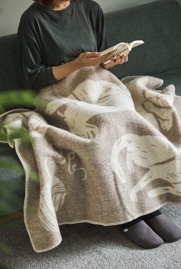 LAPUAN KANKURIT/KISSANPÄIVÄT ウールブランケット 90×130cm -愛らしい