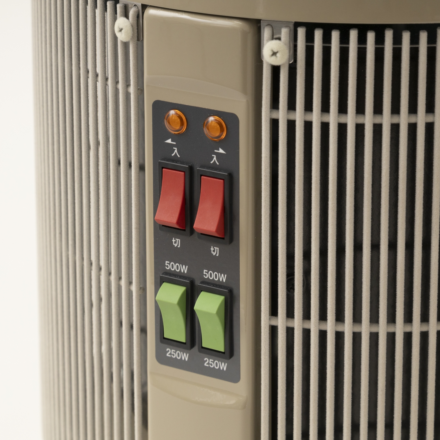 暖話室 -遠赤外線で体が芯までぽかぽか！360度どこでもみんなが