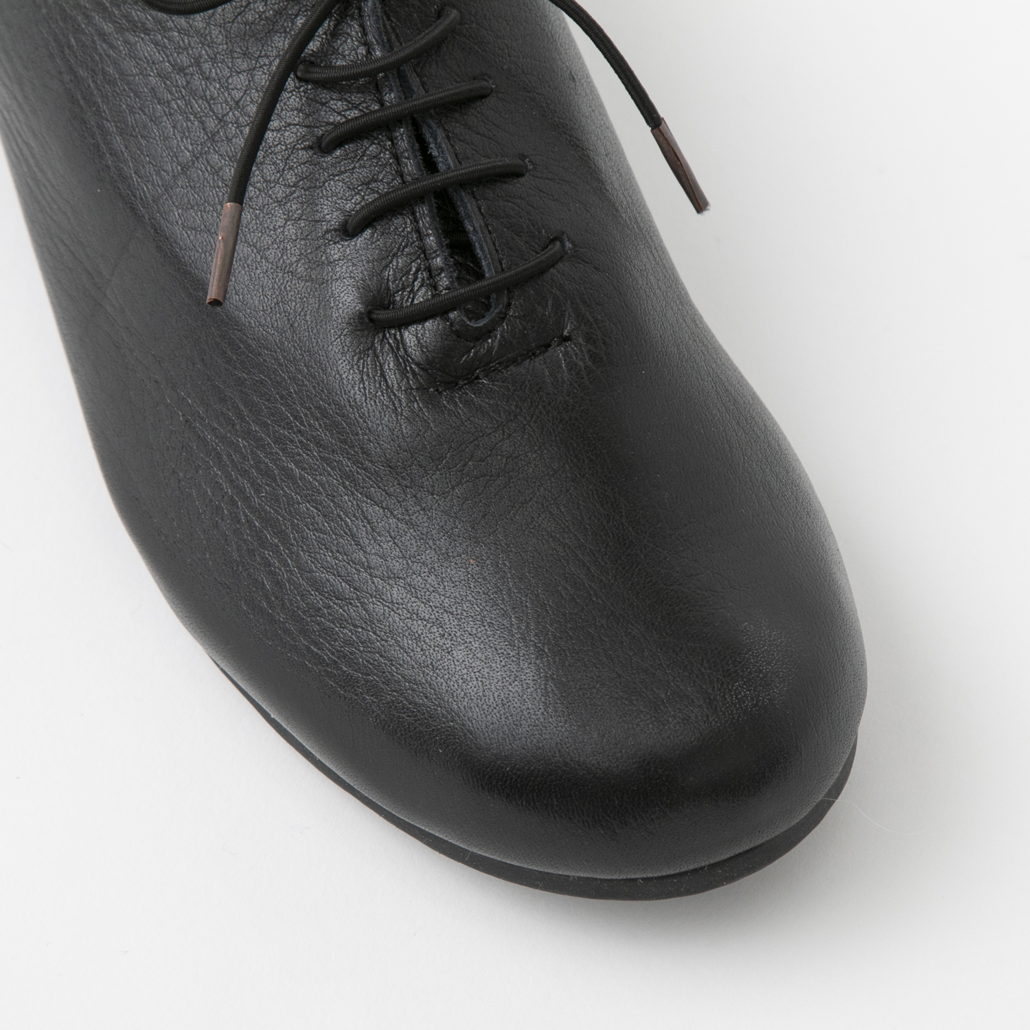 anbai/撥水ソフトレザーのレースアップシューズ -気兼ねなく履けて疲れ