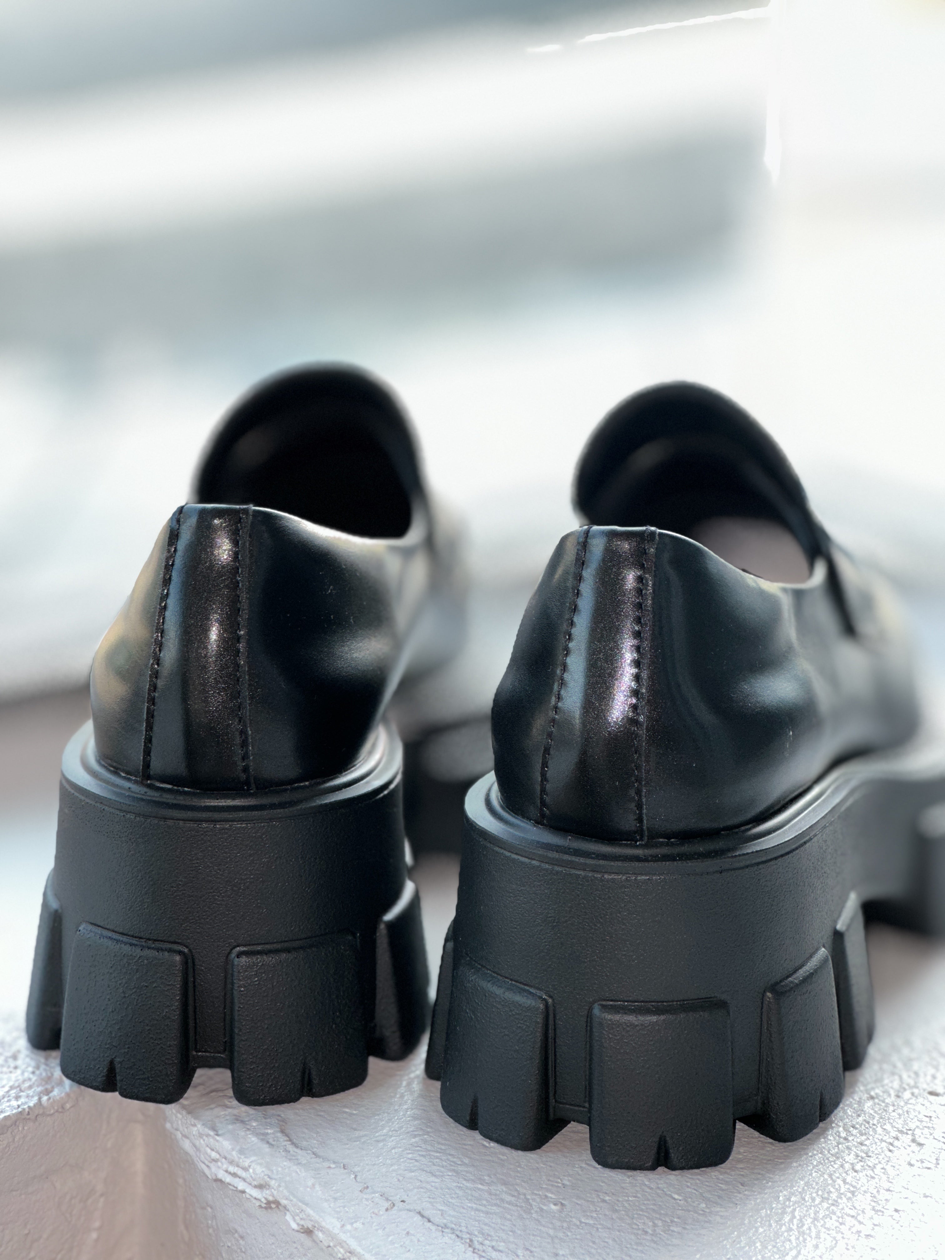 厚底ローファー(ブラック) – stylist-kurakuen