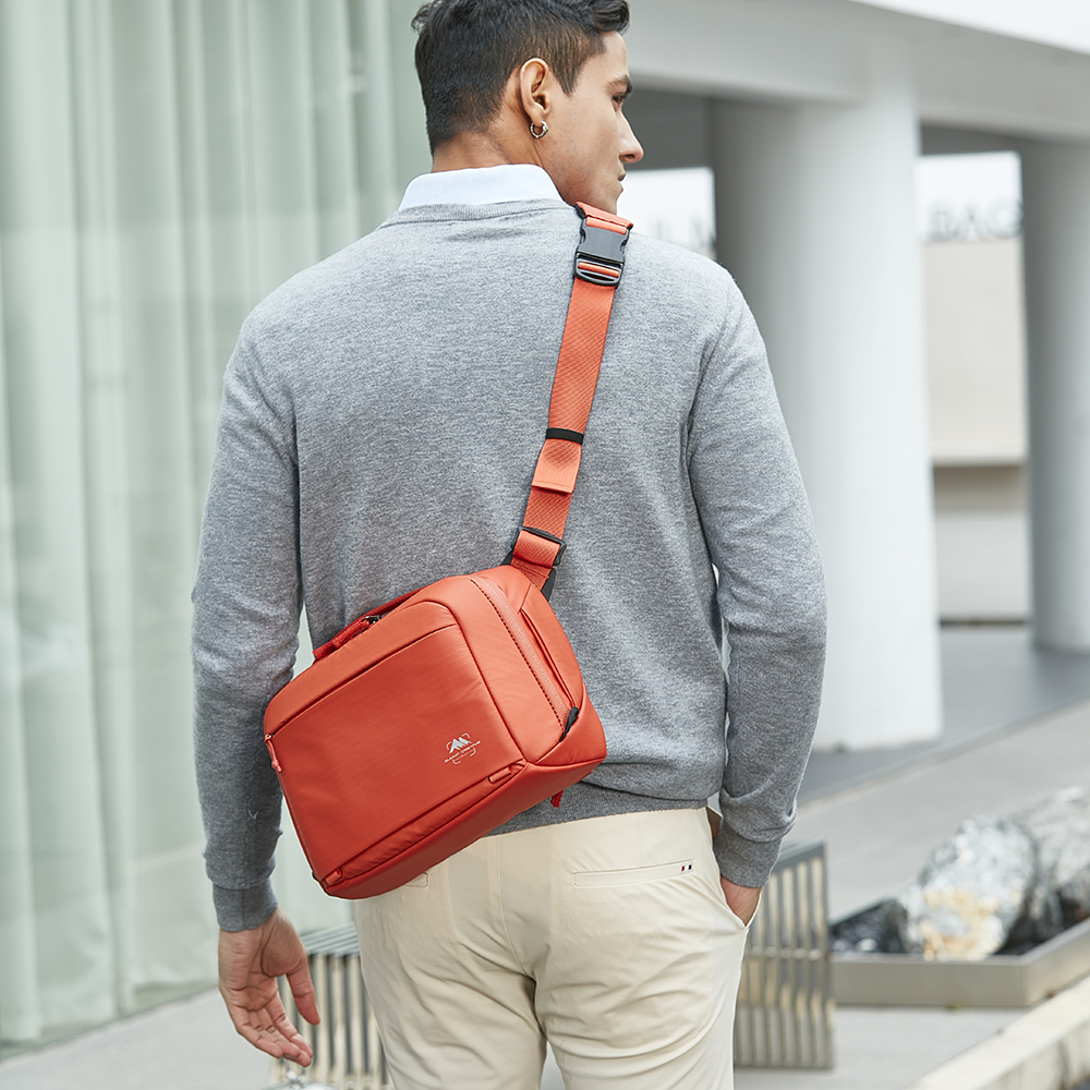 テンジン 10L ショルダーバッグ - サミットクリエイティブ SUMMIT