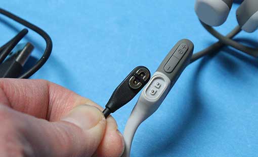 骨伝導イヤホン Shokz OpenRun 無印（Aeropex AS800）を買って使って