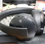 PS4 のワイヤレスサラウンドヘッドセット CUHJ-15001 を熱く語ります