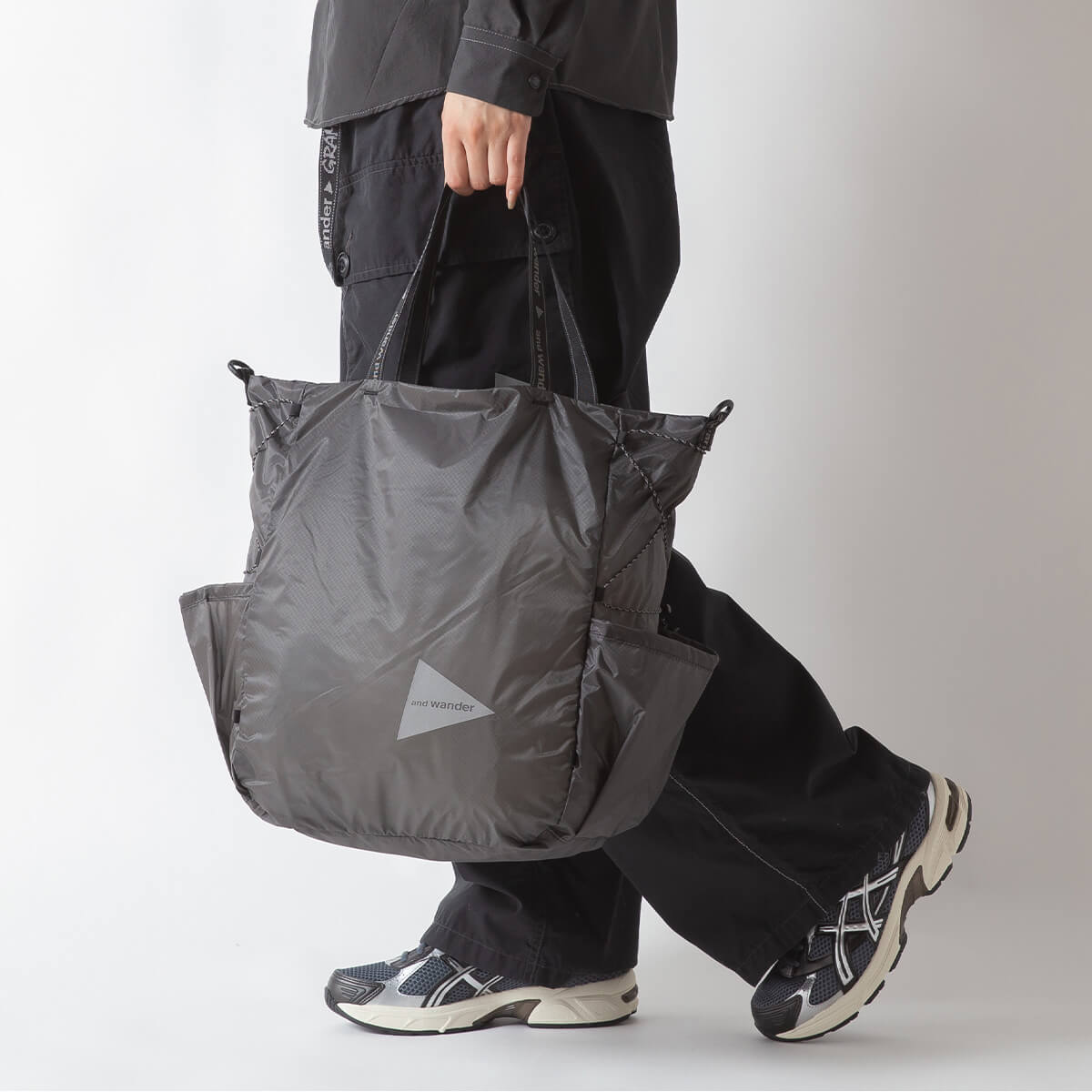 and wander アンドワンダー シルトートバッグ｜SUNDAY MOUNTAIN