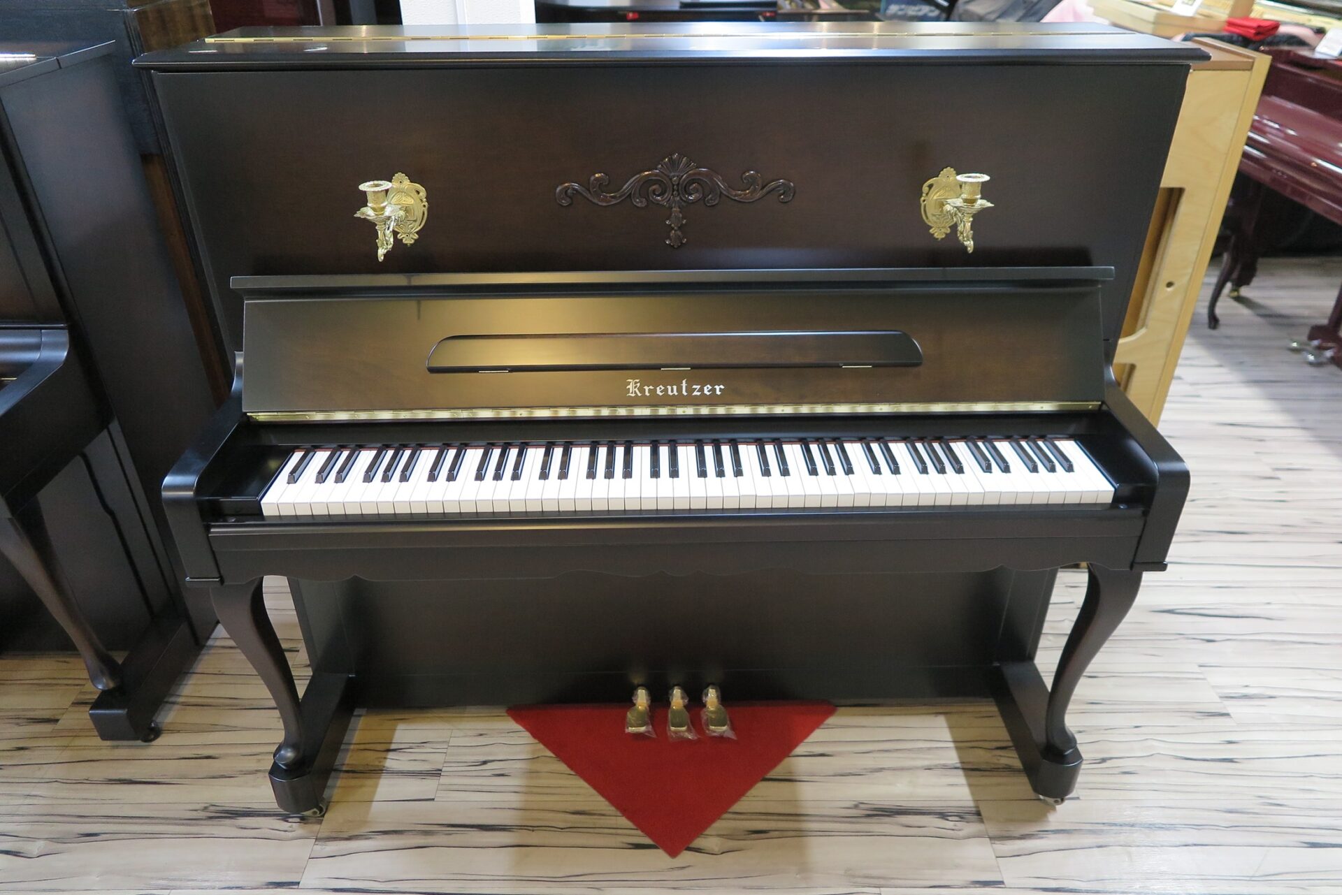 クロイツェルピアノ KE-603 燭台付 | 商品情報 | 株式会社サンピアン