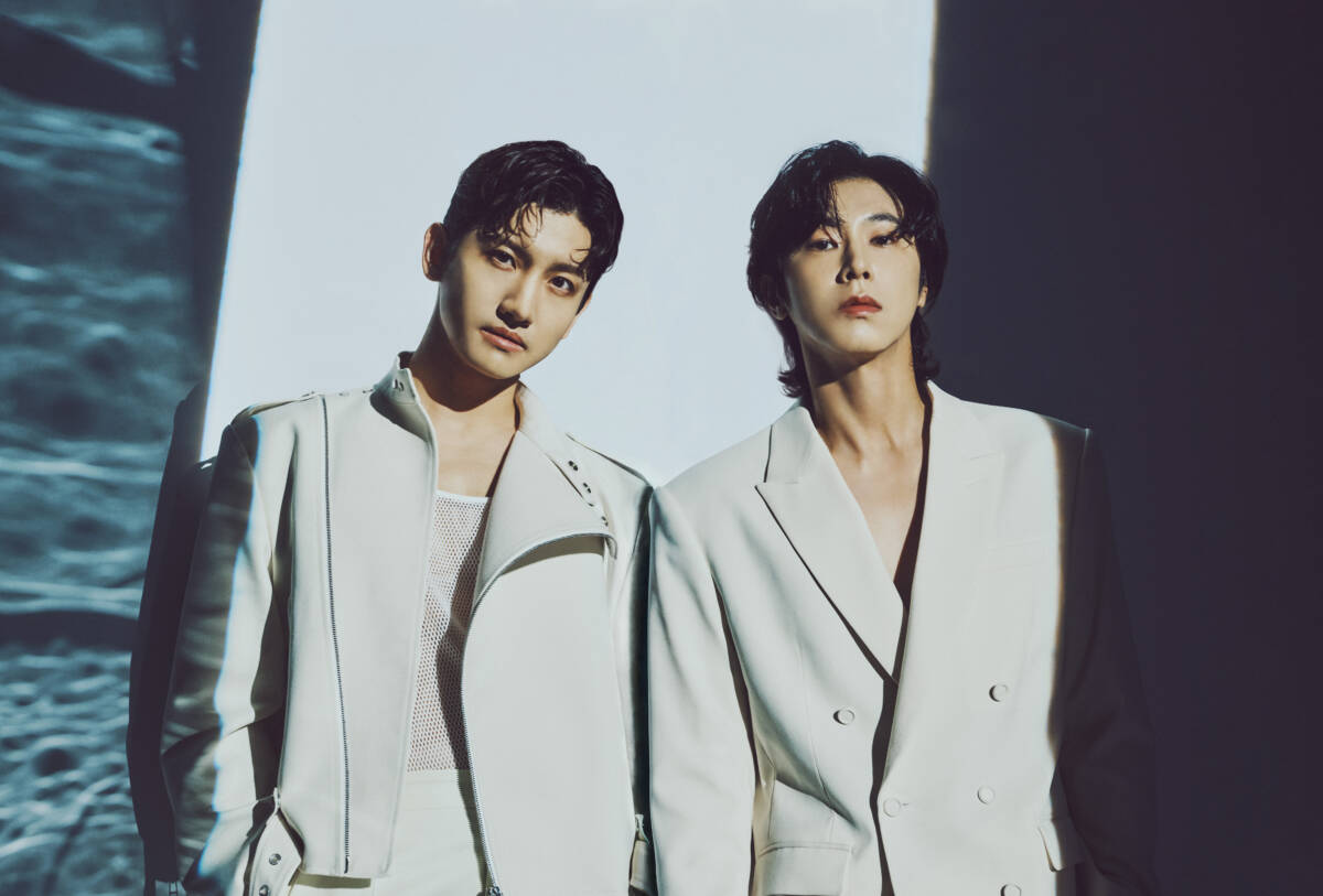 東方神起 20th Anniversary LIVE TOUR ～ZONE～ | サンライズ