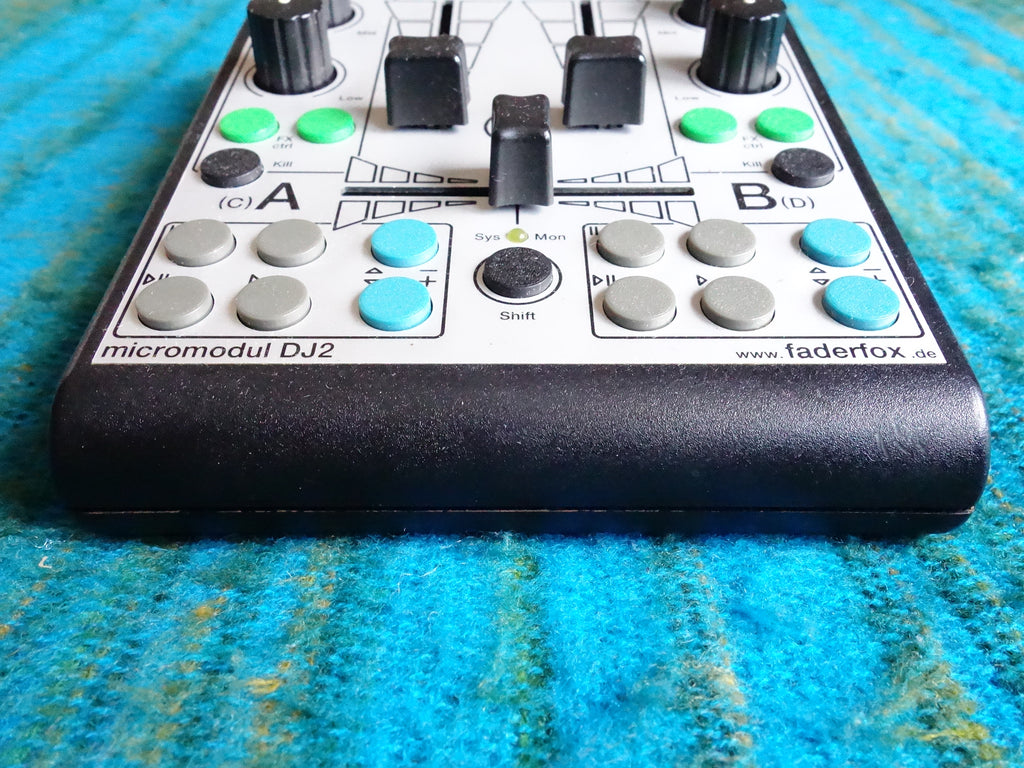 Faderfox Micromodul DJ2 Midi Controller w/ Original CD Driver