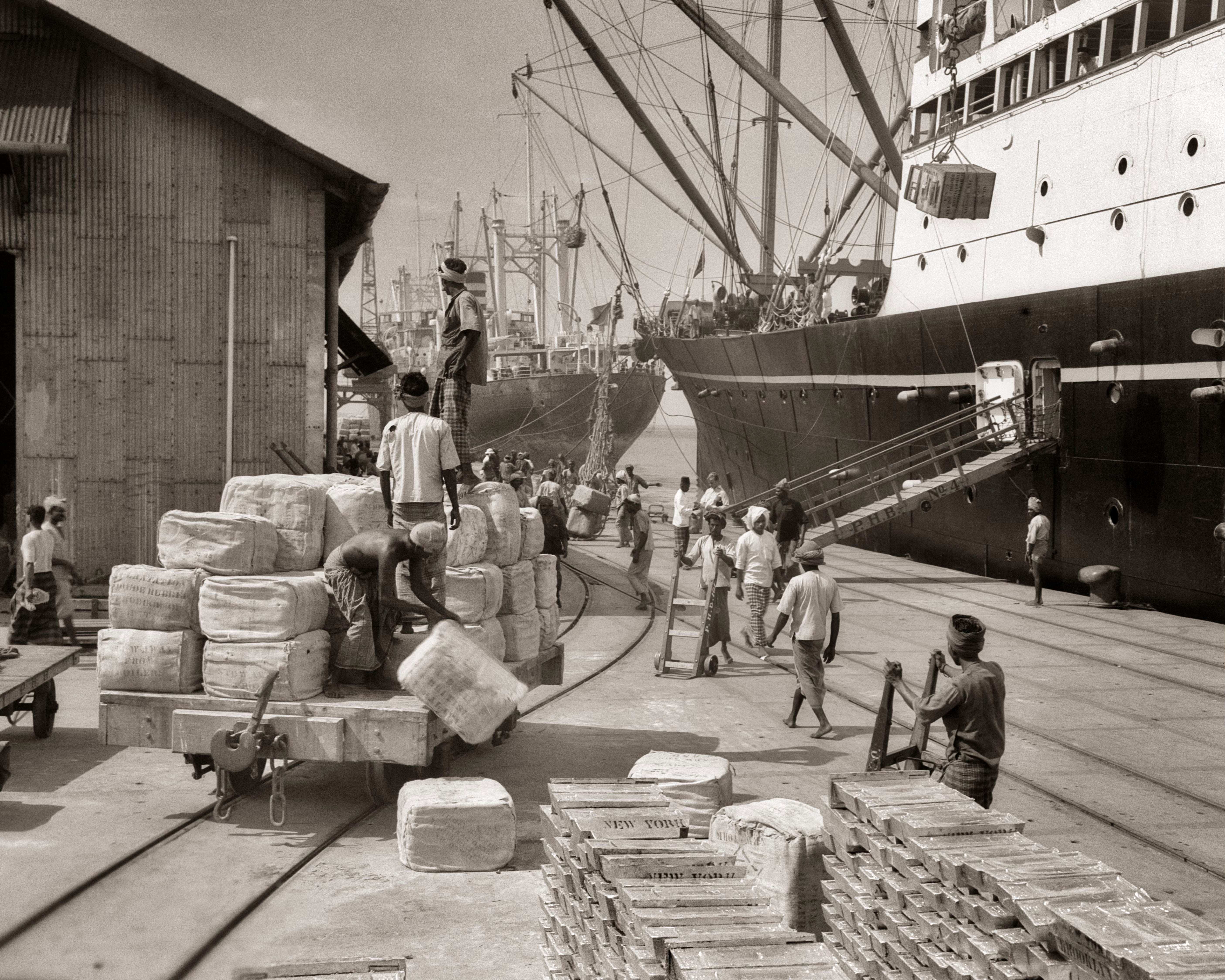 百年の彷徨：アジアを旅した者による本の年代記（WORKSIGHTプリント版