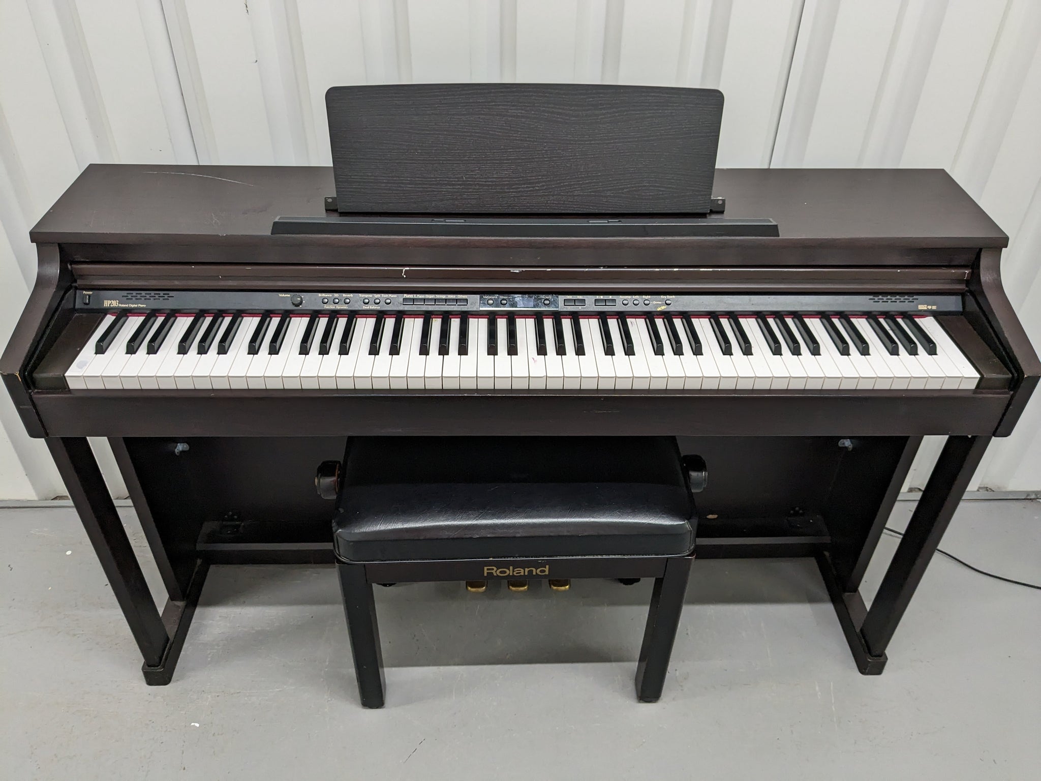Roland HP203 digital piano and stool in dark rosewood finish stock
