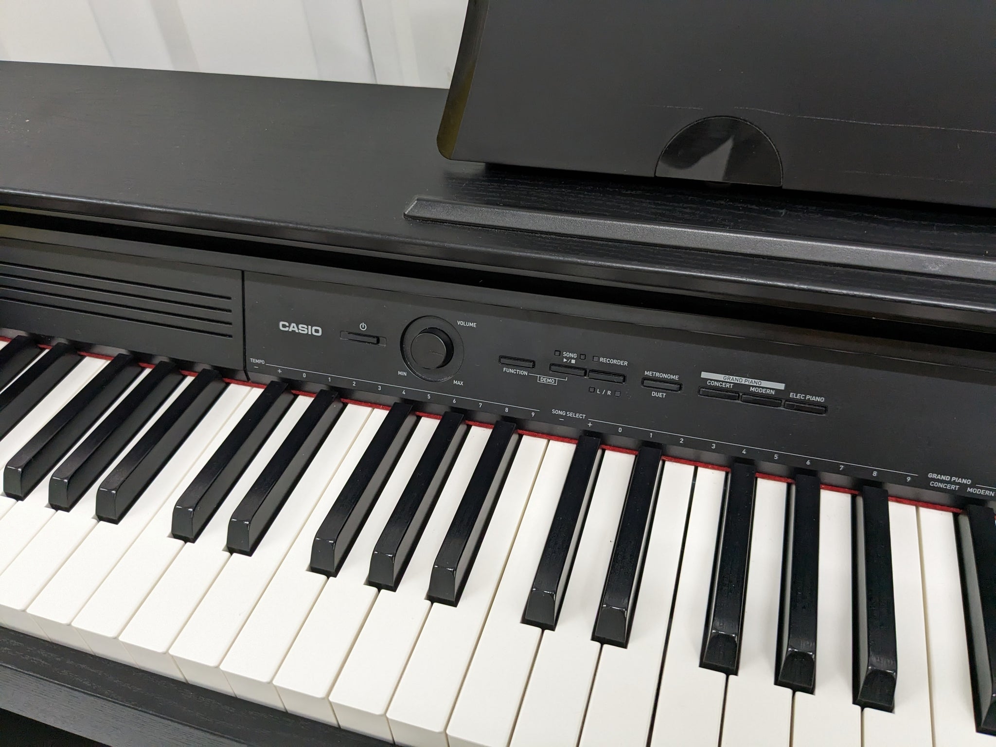 Casio Privia PX-750 Slim Digital Piano in satin black space saving