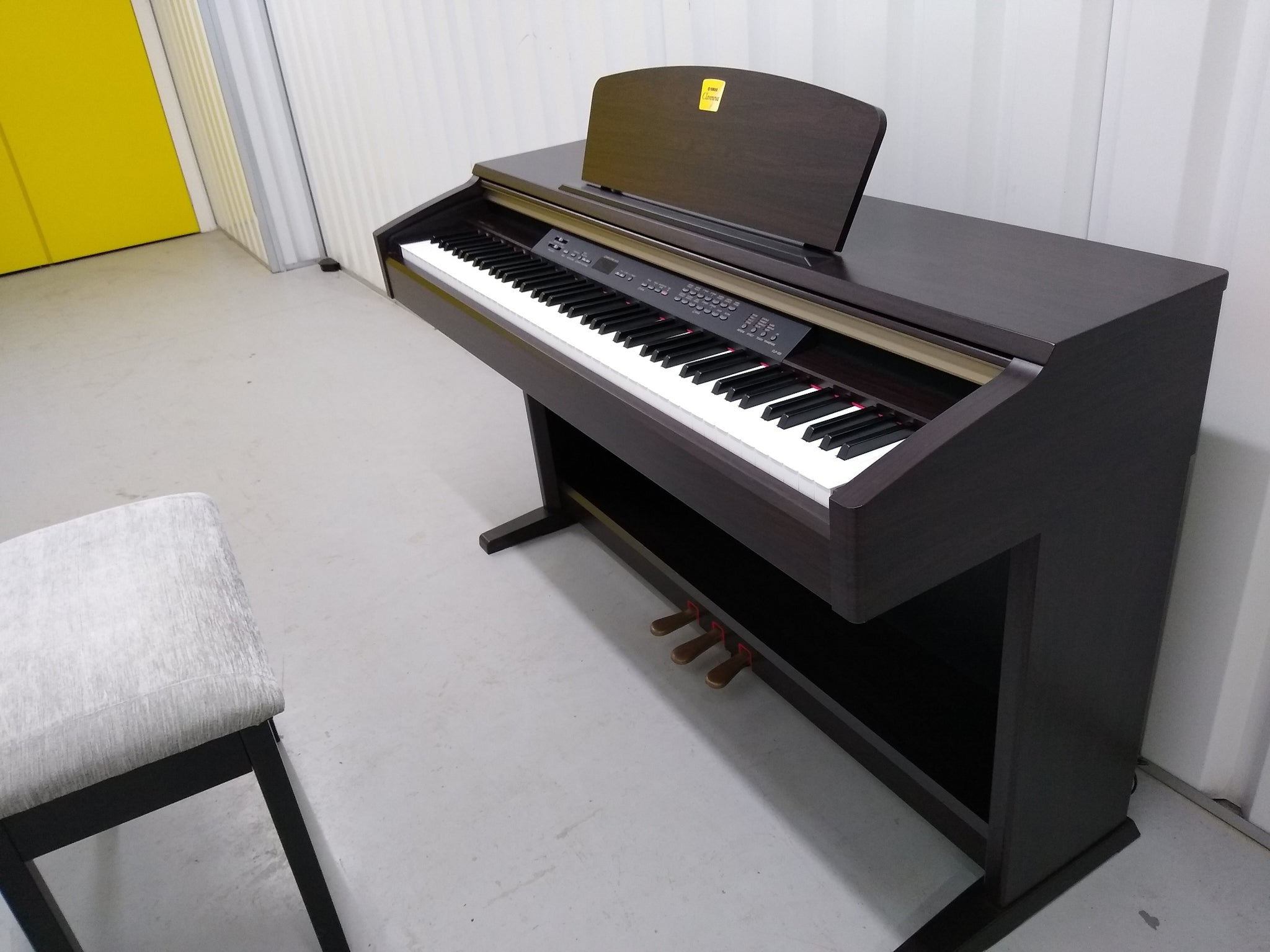 ジャンク品】YAMAHA CLP-120 デジタルピアノ 椅子付き ジャンク品