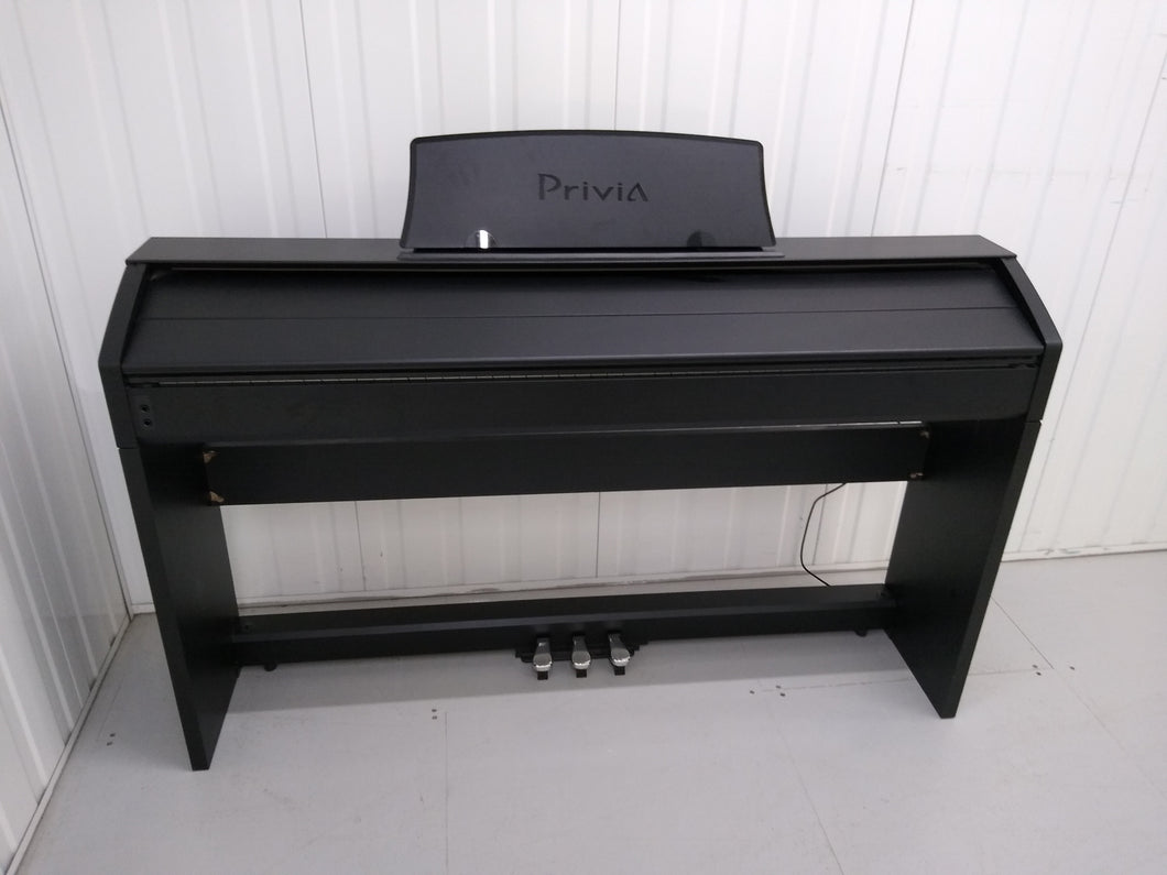 Casio Privia PX-760 Slim Digital Piano in satin black stock number