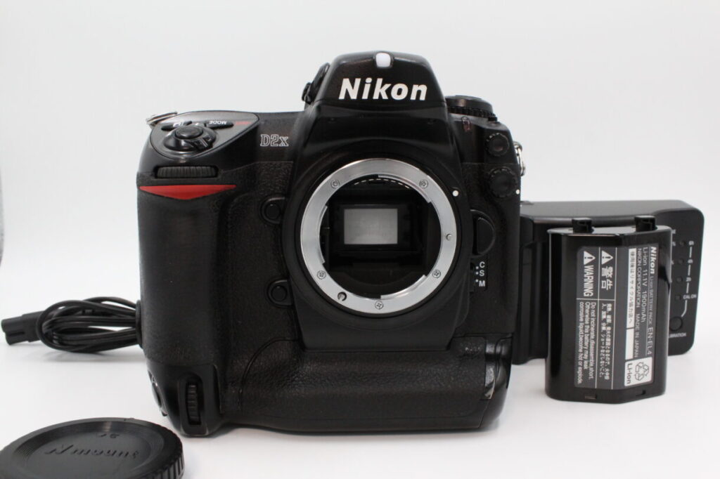 ☆ショット数: 57152回・良品☆ ニコン NIKON D2X ボディ#922