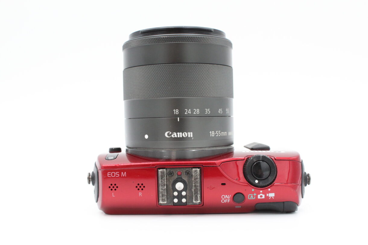 良品】CANON キヤノン ミラーレス一眼カメラ EOS M レンズキット EF