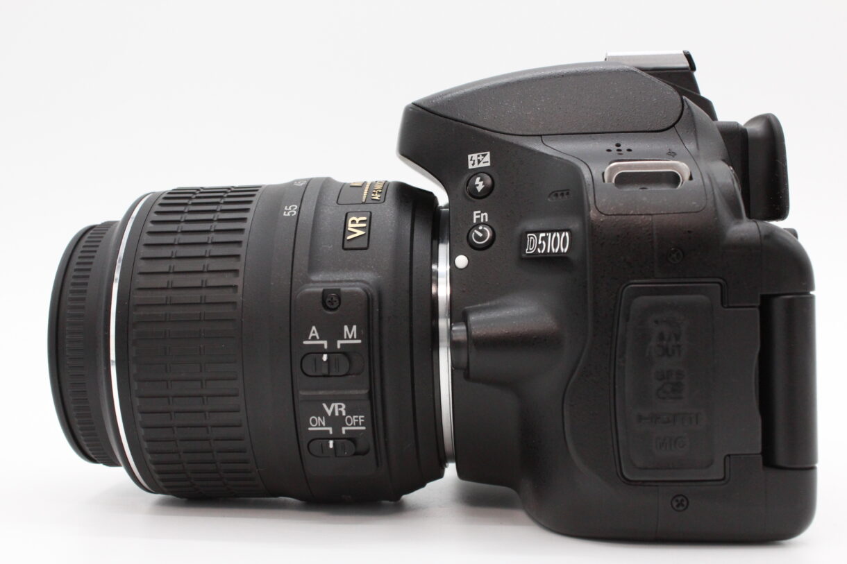 美品】NIKON ニコン デジタル一眼レフカメラ D5100 18-55VR レンズ